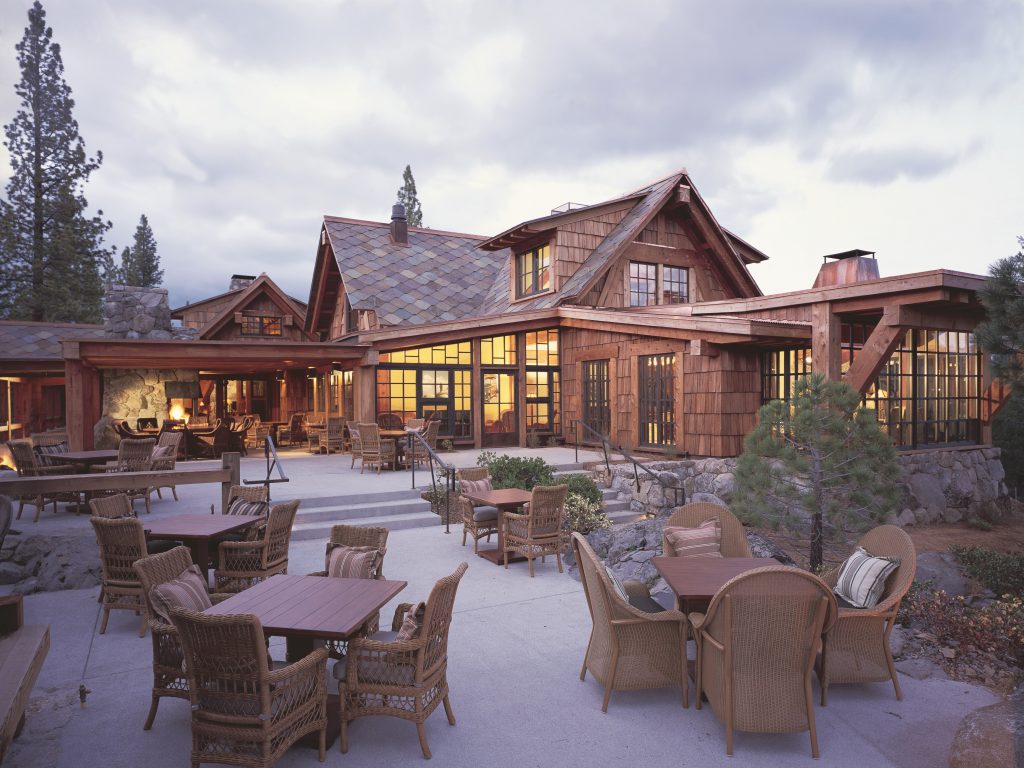 IMI Photos-Lodge Outside Dining