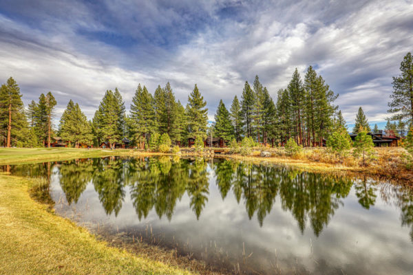 13058 Lookout Loop Truckee CA-large-014-010-Golf Course-1500x1000-72dpi