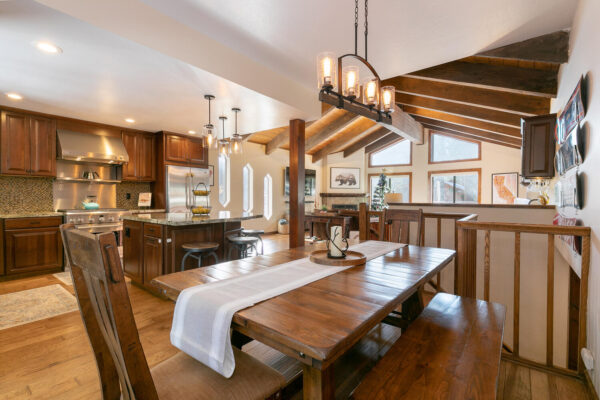 1338 Indian Hills Truckee CA-large-014-019-Dining Room-1499x1000-72dpi