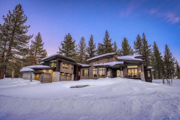 11169 Henness Rd Truckee CA-large-038-052-Winter Exterior-1500x1000-72dpi