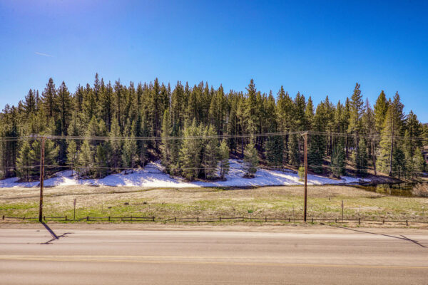10770 Donner Pass Rd Truckee-large-003-009-Deck View-1500x1000-72dpi