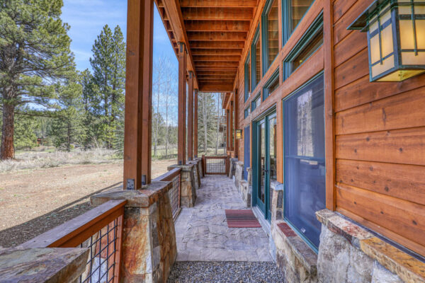 196 Basque Dr Truckee CA 96161-large-037-006-Lower Patio-1500x1000-72dpi
