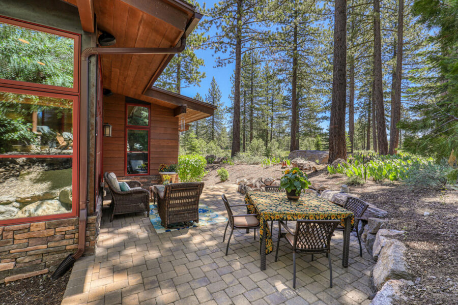 10113 Sagebrush Court Tahoe Mountain Realty 10113 Sagebrush Court Tahoe Mountain Realty