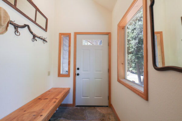 10500 Lenelle Ln Truckee CA-large-013-028-Entry-1500x1000-72dpi