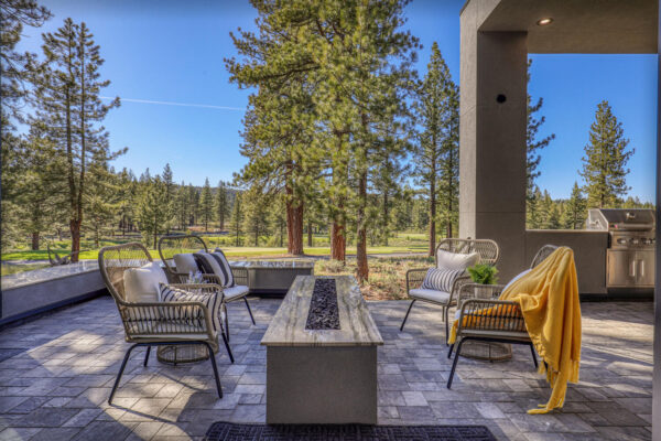 11679 Henness Rd Truckee CA-large-004-004-Exterior-1500x1000-72dpi