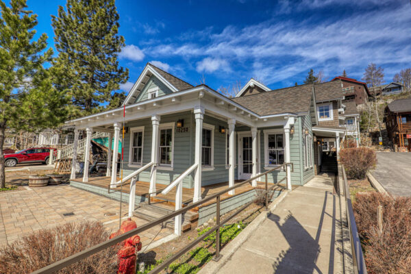 10250 Donner Pass Rd Truckee-large-003-014-Exterior-1500x1000-72dpi