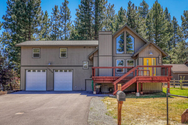 15828 Archery View Truckee CA-large-015-007-Summer Exterior-1500x1000-72dpi