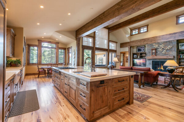 2105 Eagle Feather Truckee CA-large-037-041-Kitchen-1500x1000-72dpi