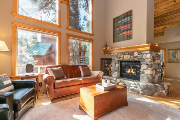 11525 Chalet Rd Truckee CA-large-017-018-Living Room-1500x1000-72dpi