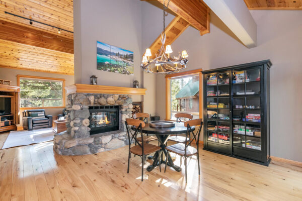 11525 Chalet Rd Truckee CA-large-019-008-Dining Room-1500x1000-72dpi