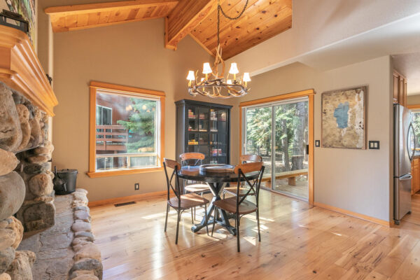 11525 Chalet Rd Truckee CA-large-020-010-Dining Room-1500x1000-72dpi